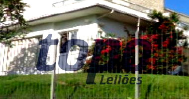 Sobrado com 3 Quartos e 2 Banheiros em Florianópolis/SC