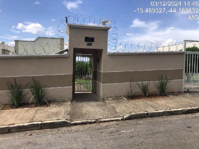 Apartamento 2 Quartos no Residencial Portinari com Garagem