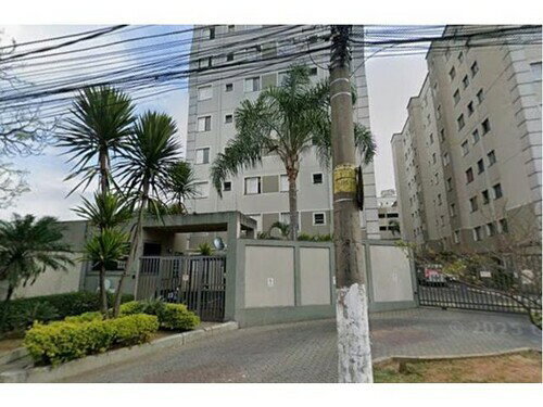 Apartamento com 1 quarto, 1 banheiro e vaga de garagem