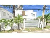 Casa em leilão com 4 quartos e 3 banheiros em Vilas do Atlântico