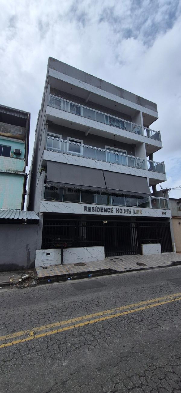 Apartamento com 2 quartos e vaga de garagem em São João de Meriti