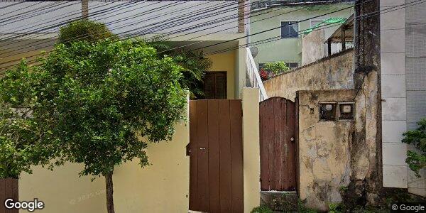 Casa com 2 quartos, varanda, área de serviço e 112m² construída