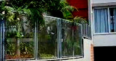 Casa padrão com 3 quartos, 3 banheiros, 1 vaga, 362m² construída, ocupada