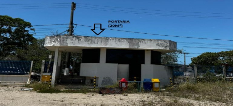 Terreno com 511m² e 357,6m² construídos em Macaé/RJ
