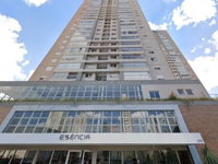 Apartamento com 2 quartos, 2 vagas e 121 m²