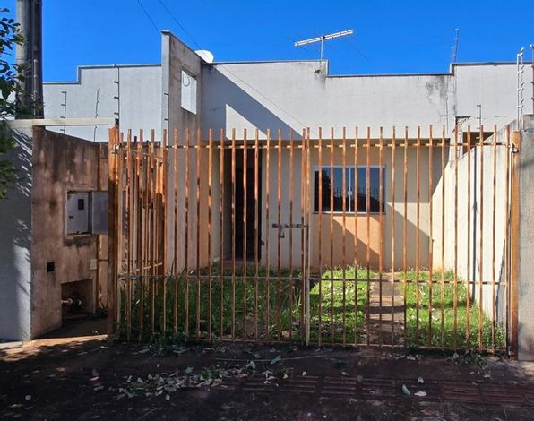 Casa com 62,49 m² no Jardim Montecatini em Londrina - PR