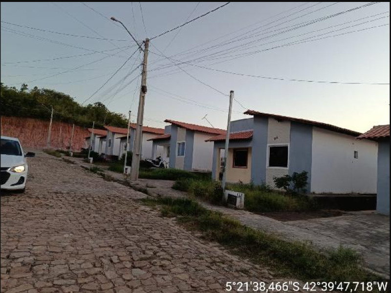 Casa em Demerval Lobão com 2 Quartos e 62m² de Área Construída