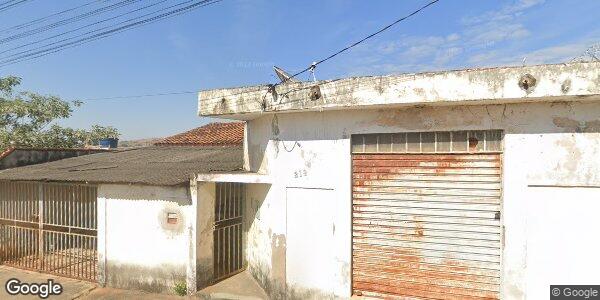 Casa com Terreno de 360m² em Passos/MG