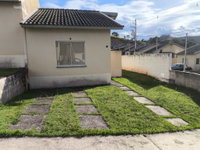 Casa com 2 quartos, 1 banheiro e 1 vaga de garagem