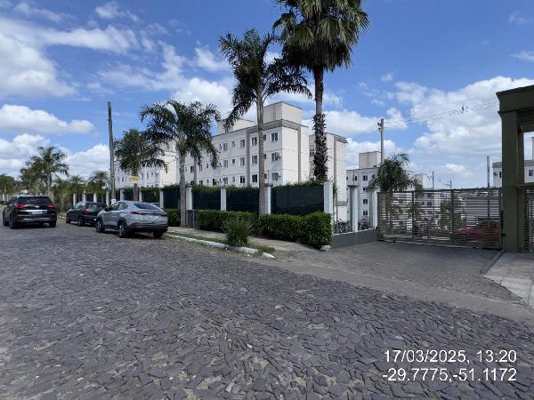Apartamento com 2 quartos e vaga de garagem