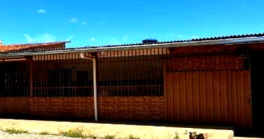 Casa Padrão com 1 Vaga em Ipameri, GO