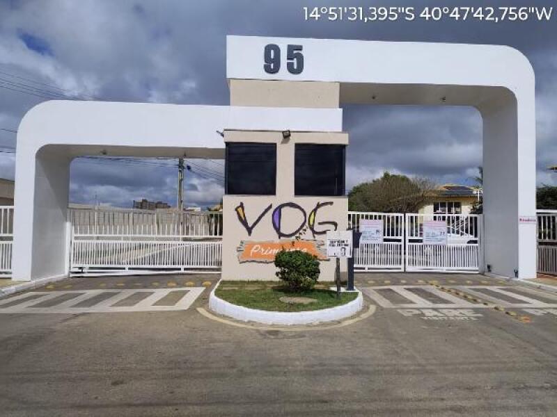 Casa 3 quartos 2 banheiros 70m² área construída, desocupada