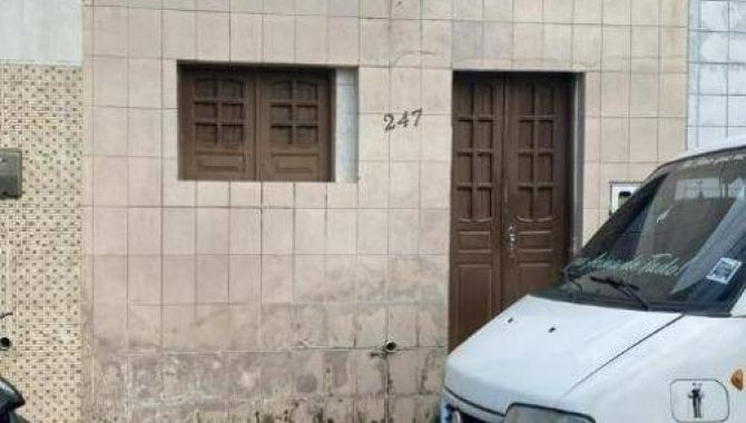 Casa 77 m² com 3 quartos e 2 banheiros em Bezerros - PE