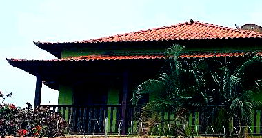 Casa com 3 quartos, 2 banheiros, 385m² área privativa, desocupada