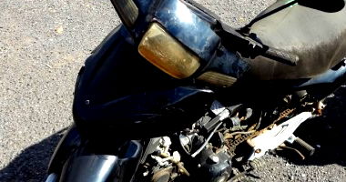 Sucatas Inservíveis - Lote 001 com 9 motos e ciclomotores
