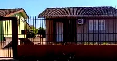 Casa com 3 quartos e 2 banheiros em São Jorge