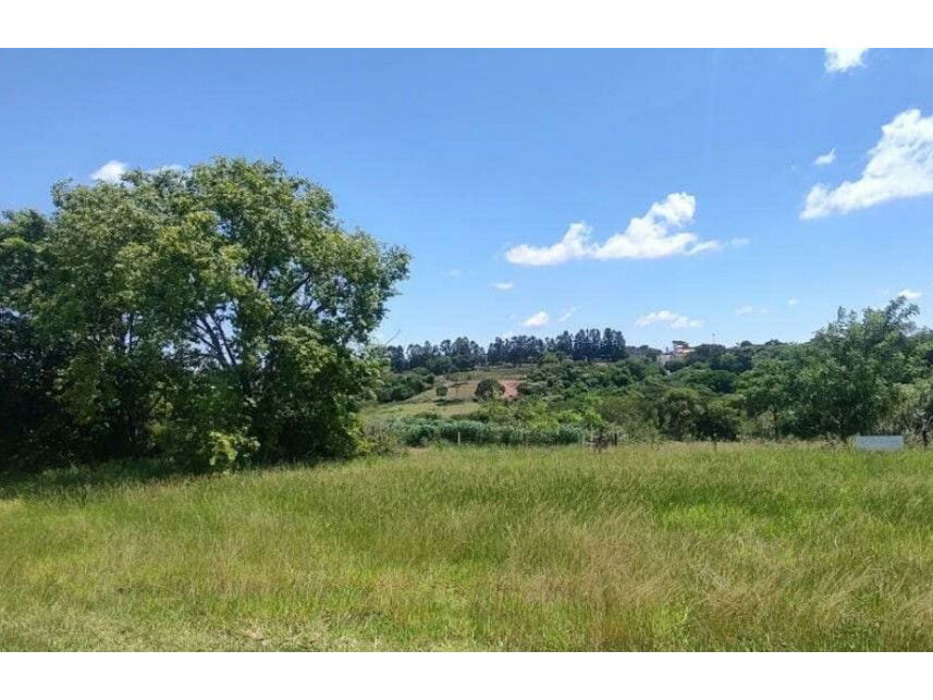 Terreno Comercial Desocupado em Jardim Alpino - 4.512,77 m²