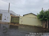 Casa com 2 quartos, banheiro, área de serviço e cozinha, 53,57m² construída