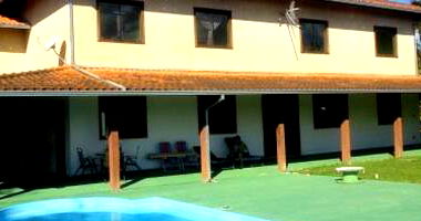 Casa 3 suítes, 2 pavimentos, piscina e área de lazer completa