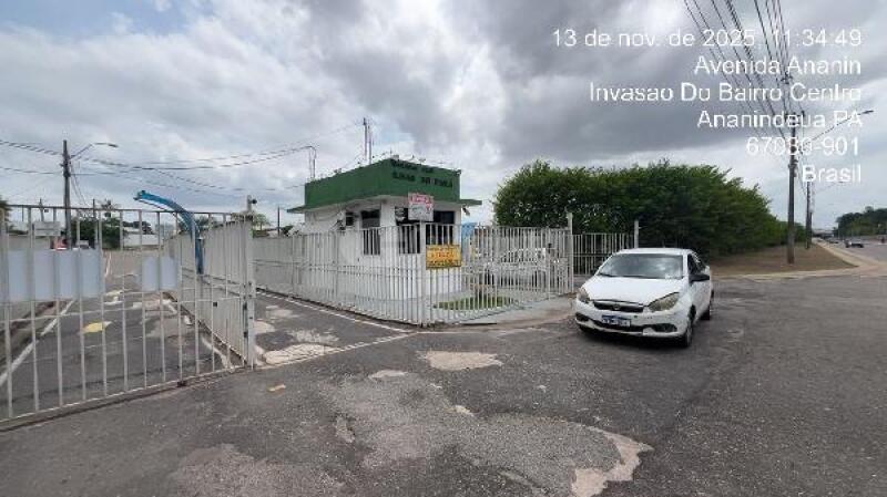 Casa com 2 quartos, 1 banheiro e 1 vaga de garagem