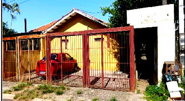 Casa com 2 Quartos e Área Privativa em Estância Velha