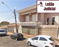 Sobrado 3 dormitórios em São Carlos com 270m²