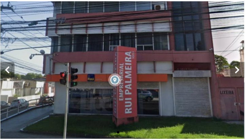 Cobertura comercial com 3 banheiros, 393m²