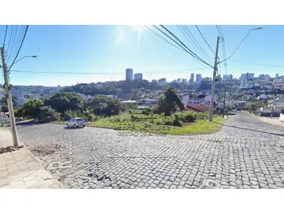 Terreno Urbano com Benfeitorias em Caxias do Sul