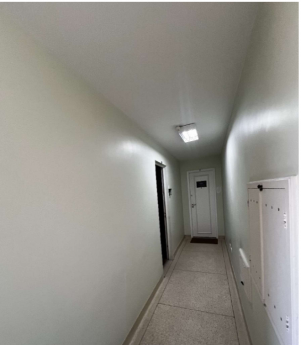 Conjunto Comercial com 1 Vaga em Edifício na Rua Marques de Itu, 306