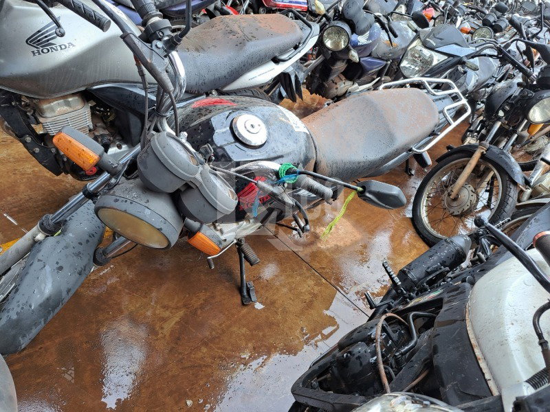 HONDA CG 125 FAN ES 2011/2012 - Motocicleta em ótimo estado