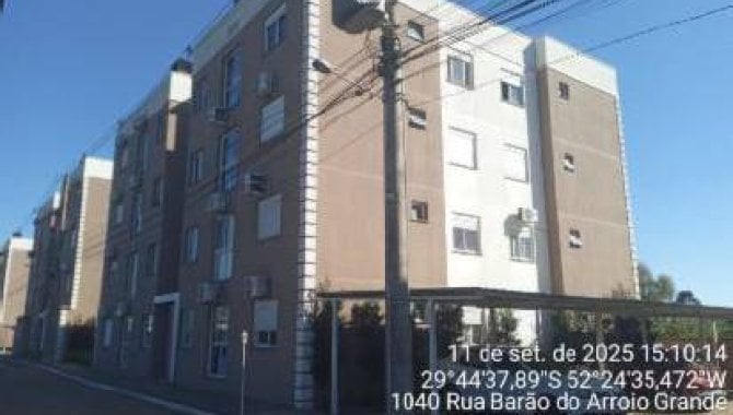 Apartamento com 2 quartos, 1 banheiro e 1 vaga de garagem
