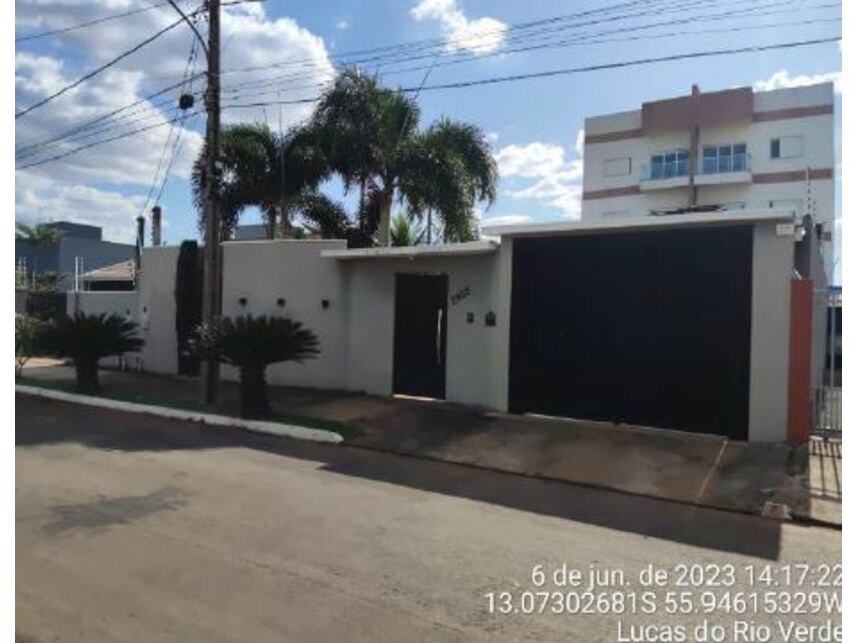 Casa em leilão com 4 quartos e 2 banheiros