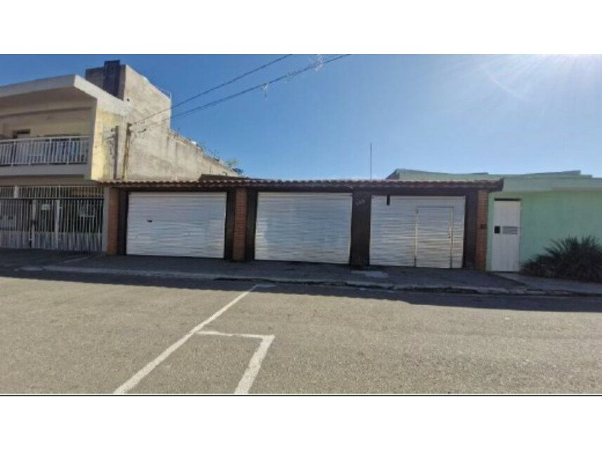Casa em Leilão com 4 Quartos e 3 Banheiros em Franco da Rocha