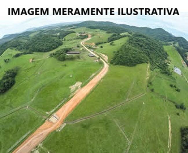 Fazenda com 7,11 ha em Várzea da Palma/MG