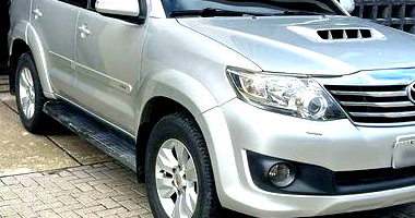 Toyota Hilux SW4 SRV 4x4: SUV Completa em Vitória da Conquista - BA