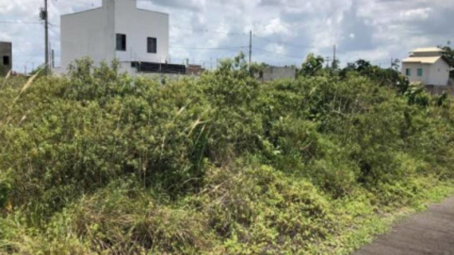 Terreno de 140m² no Loteamento Vivari