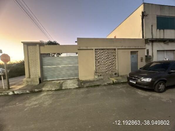 Casa com 2 quartos e 1 vaga de garagem em Feira de Santana