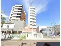 Apartamento com 3 quartos, 2 banheiros e 175,97m²