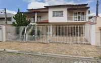Casa com 265m² de área construída em Aparecida/SP