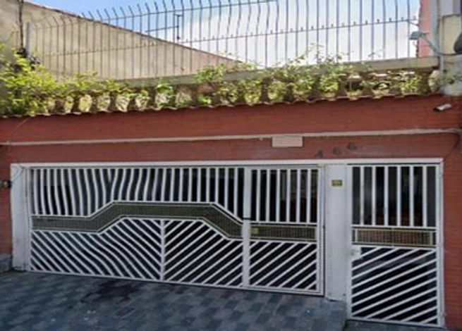 Sobrado residencial com 104,97m², 3 quartos, 2 banheiros