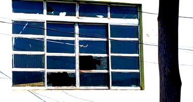 Casa residencial térrea com 50m² construída, 161,5m² terreno, ocupada