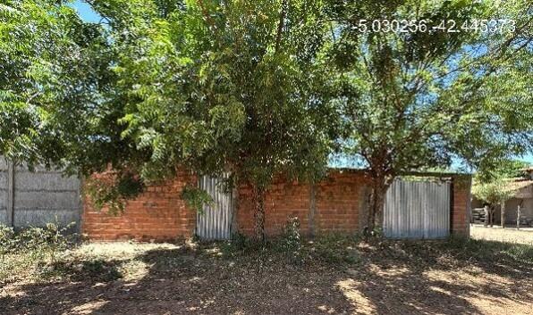 Casa com 2 Quartos e 2 Banheiros em Altos/PI