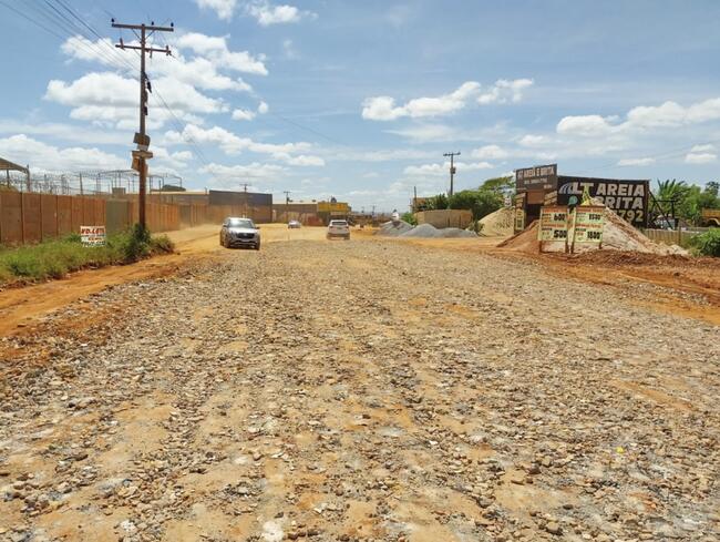 Imóvel em Condomínio Morada dos Pássaros, 300m²