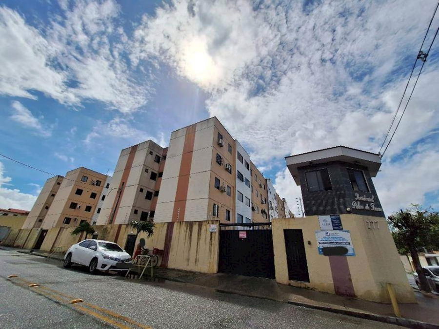 Apartamento Padrão com 1 Vaga de Garagem em Fortaleza