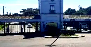 Casa em Leilão com 4 Quartos e 2 Banheiros em Viamão/RS