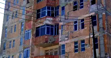 Apartamento Desocupado com 3 Quartos na Praia do Futuro