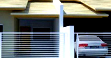 Terreno com Casa Geminada em Joinville