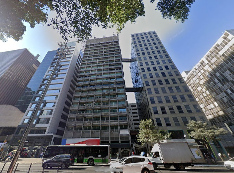 Salas Comerciais com 516,71 m² -
