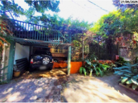Casa com terreno de 165m², ideal para reforma ou construção