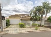 Casa com 390,84 m² no Centro de Tupã - SP